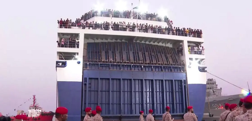 السفينة “أمانة ” السعودية تنقل 1687 شخصًا من 58 جنسية إلى جدة في أكبر عملية إجلاء رعايا من السودان