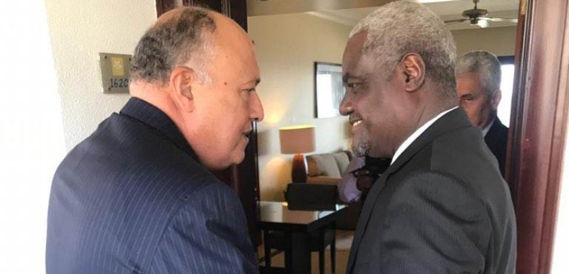 وزير الخارجية يناقش مع رئيس مفوضية الاتحاد الإفريقي التطورات في السودان