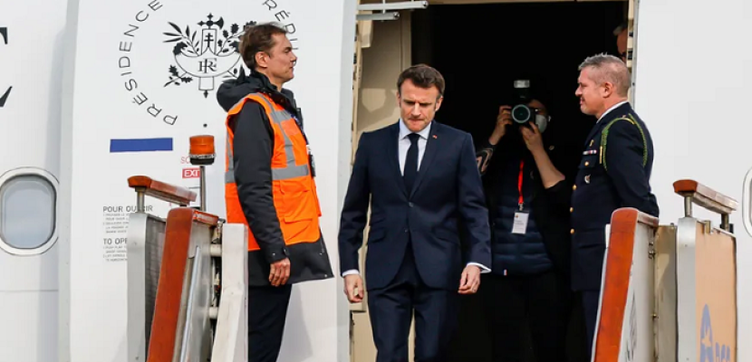 الرئيس الفرنسي يصل إلى الصين في أول زيارة له منذ 2019
