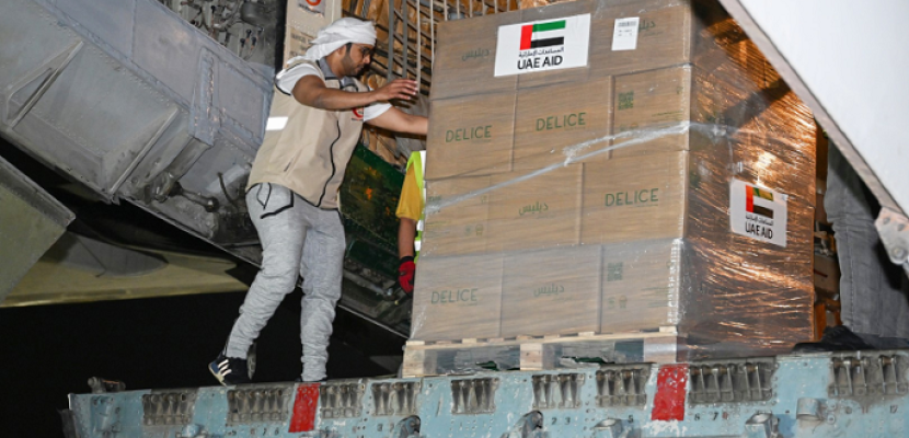 الإمارات ترسل إمدادات غذائية عاجلة لـ السودانيين على حدود تشاد