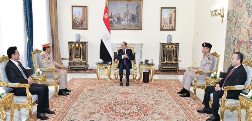 الرئيس السيسي يؤكد دعم مصر الأخوي الكامل لليمن لاستعادة الأمن والاستقرار والشروع في مسار التنمية