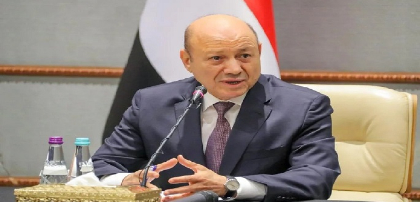 رئيس المجلس الرئاسي اليمني والمبعوث الأممي يبحثان جهود إحياء مسار السلام