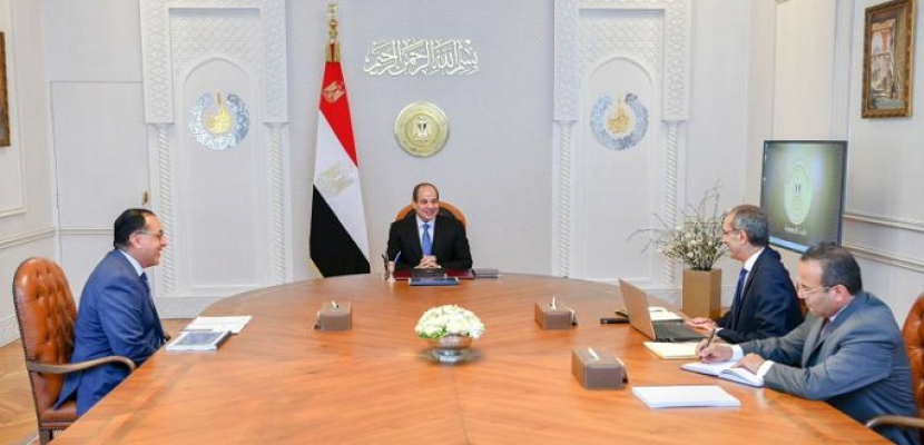 بالصور .. الرئيس السيسي يبحث مع رئيس الوزراء التوسع في بناء قدرات الكوادر البشرية المصرية