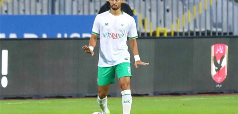 باهر المحمدي لاعب المصري يتلقى أول بطاقة حمراء في الدوري