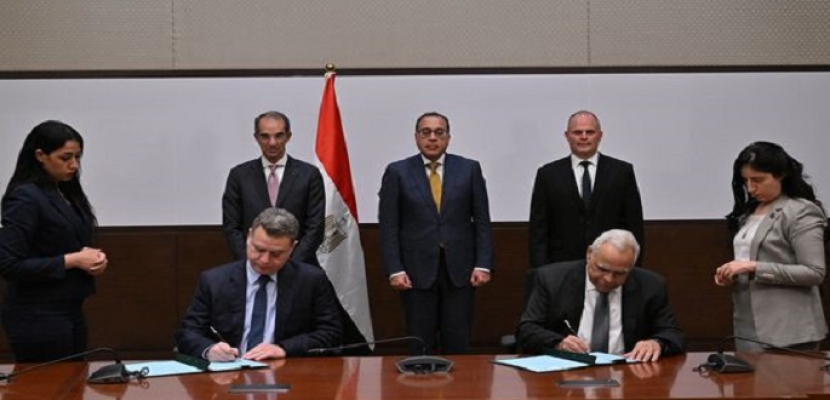 مدبولي يشهد توقيع مذكرة تفاهم حول التكنولوجيات المتقدمة بمركز شركة “سيمنز” بمصر