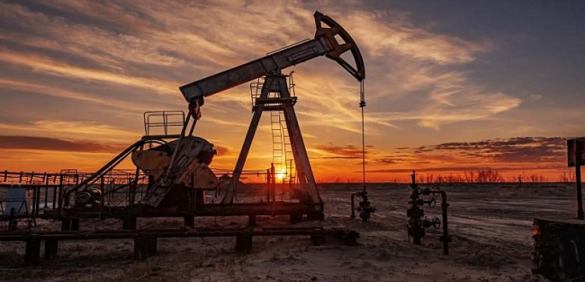 النفط يرتفع بفضل بيانات التصنيع المتفائلة وتصاعد التوتر في الشرق الأوسط