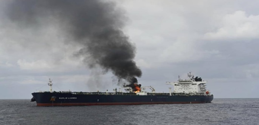بريطانيا: البحرية الملكية أسقطت صاروخا للحوثيين استهدف سفينة تجارية