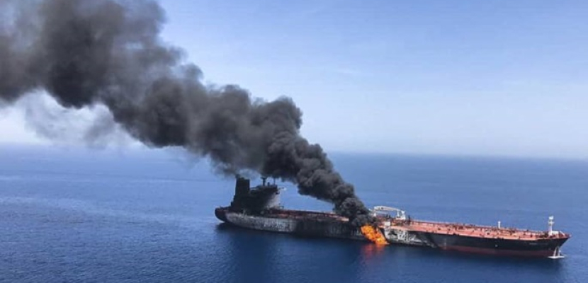 جماعة الحوثي: استهدفنا سفينة ومدمرة أمريكيتين وسفينة إسرائيلية