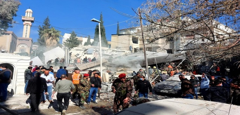 مقتل عشرات العسكريين السوريين في غارات إسرائيلية على حلب