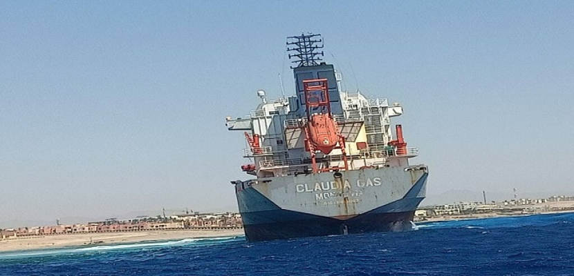 وزارة البيئة تعلن تعويم سفينة الغاز الجانحة بخليج العقبة