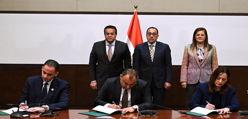 بالصور.. رئيس الوزراء يشهد مراسم توقيع بروتوكول تعاون لتنفيذ أنشطة دعم حوكمة قطاع الخدمات الصحية بمصر