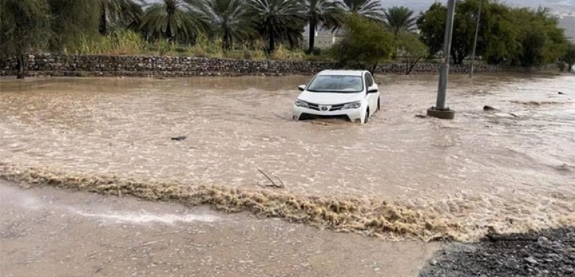 الأمطار الغزيرة بسلطنة عمان تتسبب في فيضان عدد من السدود بمحافظة الظاهرة