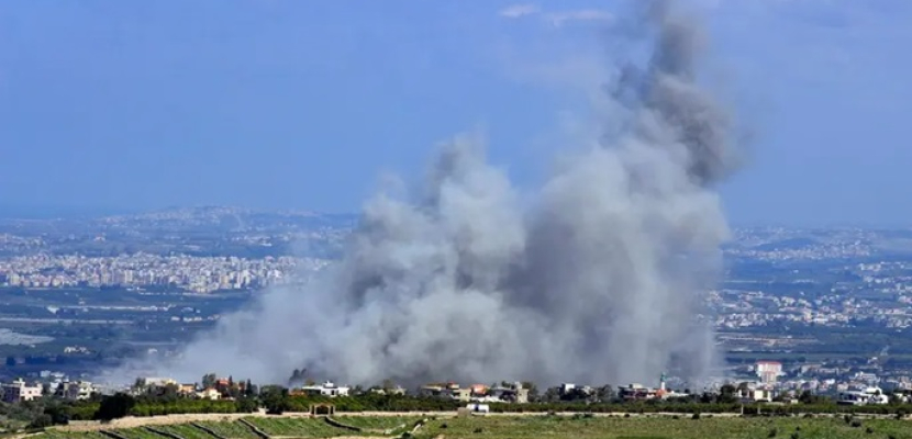 إسرائيل تعلن قصف مبنيين عسكريين وبنى تحتية لحزب الله جنوب لبنان