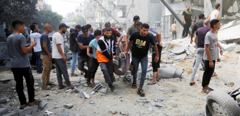 التلفزيون الفلسطيني: القوات الإسرائيلية تطلق قنابل فسفورية تجاه المخيم الجديد في النصيرات وسط غزة