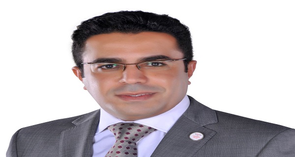 باسل عادل: أى تلويح بشعار سياسى بمباراة غانا سيتم التعامل معه بحسم