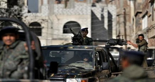 مقتل 12 متشددا يشتبه في انتمائهم للقاعدة بضربة جوية باليمن