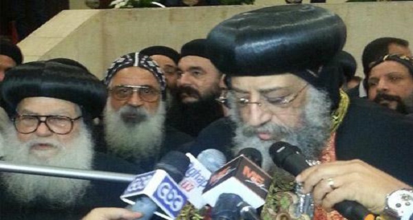 تواضروس يفتتح معرض الكتاب القبطي الأول