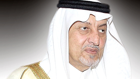أمير مكة المكرمة يتشرف بغسل الكعبة المشرفة