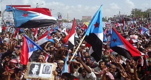 الآلاف يتظاهرون في جنوب اليمن للمطالبة بالاستقلال