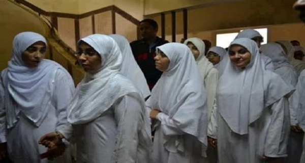 “العفو الدولية” تنتقد أحكام السجن بحق ناشطات الإسكندرية