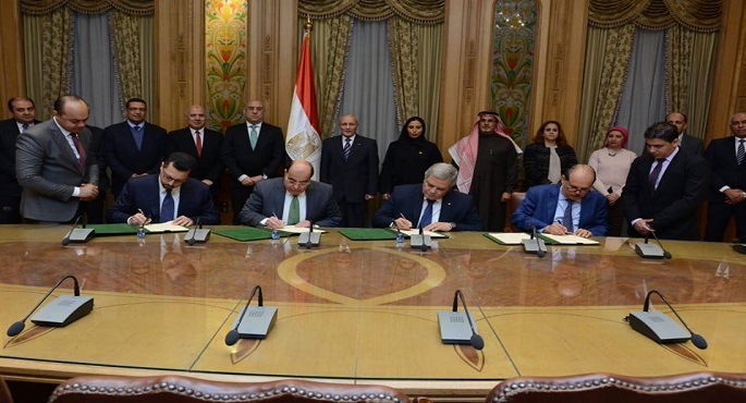 بالصور.. العصار والجزار يشهدان مراسم توقيع اتفاق تأسيس شركة فى مجال إنتاج الأنابيب