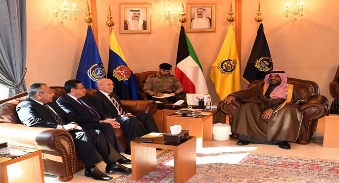 بالصور.. العصار يلتقى وزير الدفاع الكويتى ويتفقد معرض “الكويت الدولي للطيران 2020”