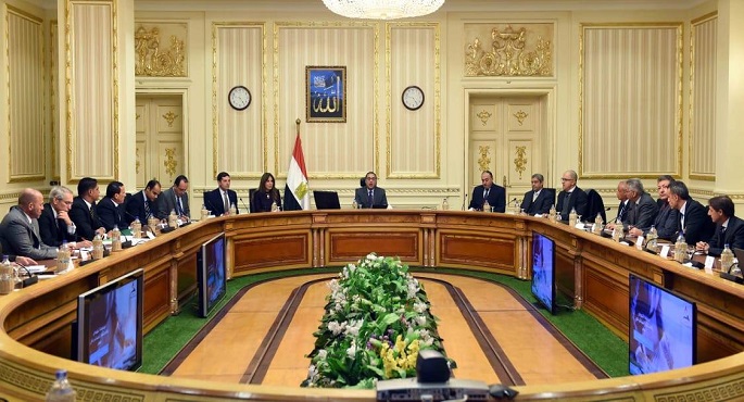 بالصور .. رئيس الوزراء يعقد أول اجتماع مع مجموعة تحسين مناخ الاستثمار ومشاركة القطاع الخاص