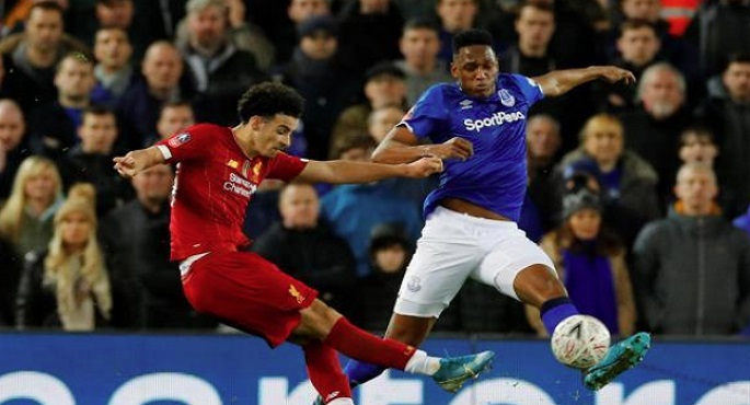 ليفربول يحسم ديربي الكأس ويهزم إيفرتون بهدف