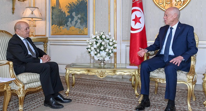لودريان عقب لقاء الرئيس التونسي: اتفاقات أردوغان والسراج خارجة عن الشرعية الدولية
