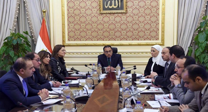 بالصور.. مدبولي يوجه بالإسراع في تنفيذ مبادرة تشجيع شراء المنتج المحلي وتوفير السلع للمواطنين بأسعار مخفضة