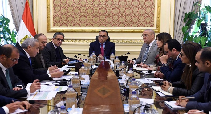 بالصور.. رئيس الوزراء يتابع موقف تنفيذ مبادرات دعم قطاعات السياحة والصناعة والتمويل العقاري