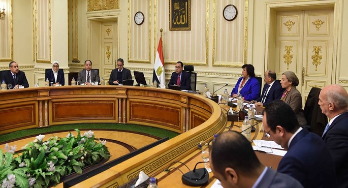 بالصور.. رئيس الوزراء يترأس الاجتماع الأول للجنة الوزارية للسياحة والآثار