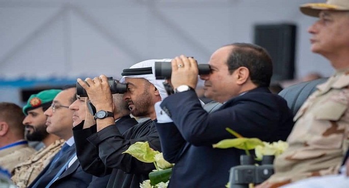 الرئيس السيسي يشيد بالأداء المتميز للقوات المسلحة واستعدادها الدائم للدفاع عن الوطن