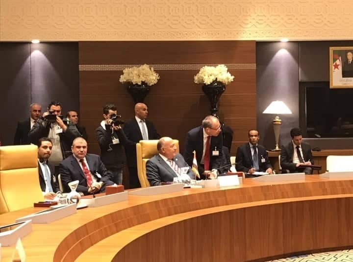 بالصور ..خلال كلمته في مؤتمر “دول الجوار الليبي”.. شكري يؤكد على  حرص مصر على أمن واستقرار ليبيا