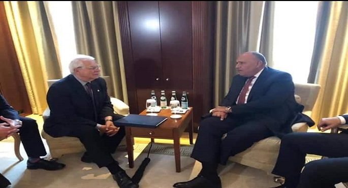 بالصور .. شكري يبحث مع ممثل الشئون الخارجية والسياسة للاتحاد الأوروبي الأوضاع الإقليمية على هامش مؤتمر برلين