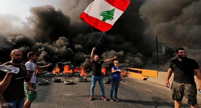 محتجو لبنان يواصلون قطع الطرق فى ثانى أيام “أسبوع الغضب”