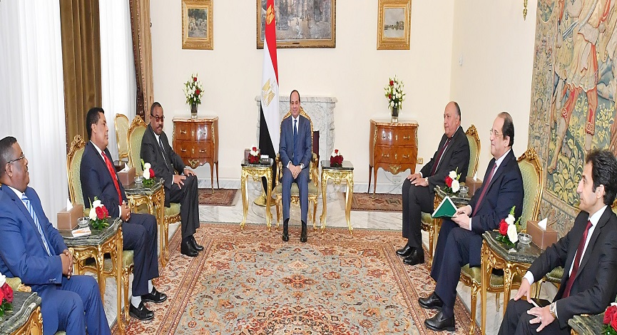 بالصور .. الرئيس السيسي يستقبل المبعوث الخاص لرئيس وزراء اثيوبيا و يؤكد التزام مصر بالسعي نحو إنجاح مفاوضات سد النهضة للحفاظ على مصالح جميع الأطراف