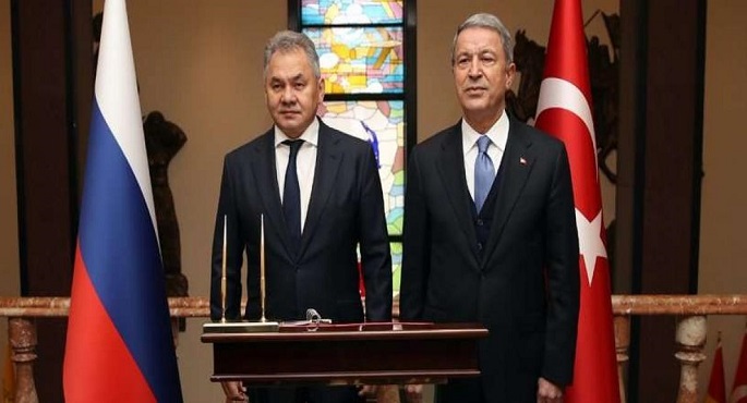 وزيرا دفاع روسيا وتركيا يبحثان هاتفيا تطورات الوضع في إدلب