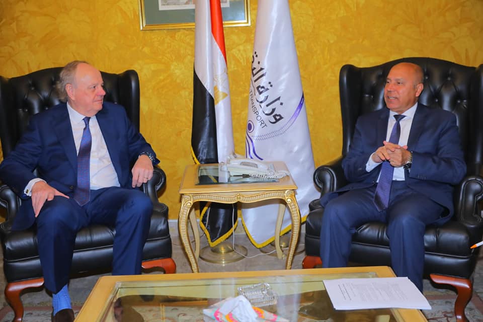 بالصور.. وزير النقل يبحث خطوات تفعيل مذكرة التفاهم الخاصة بمحطة الحاويات الثانية بميناء دمياط