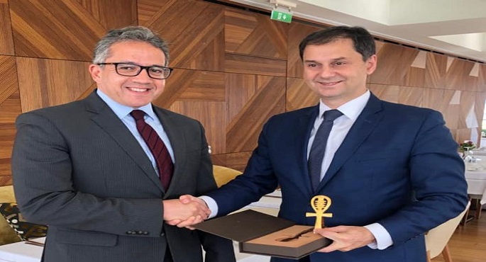 مصر واليونان يصدران بيانا مشتركا حول السياح الوافدين إلى البلدين