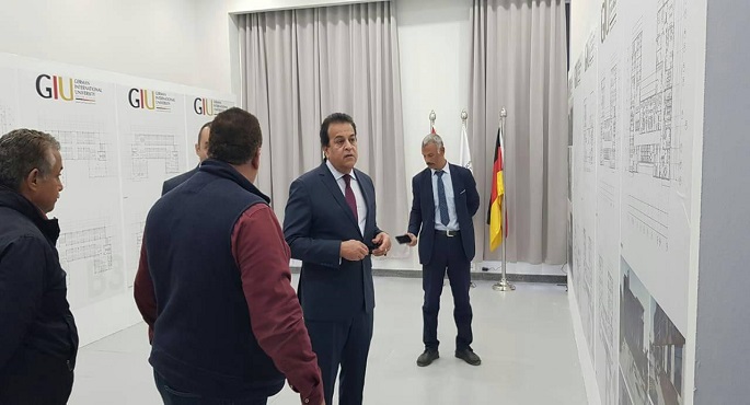 بالصور .. وزير التعليم العالي يتفقد منشآت تحالف الجامعات الألمانية للعلوم التطبيقية بالعاصمة الإدارية الجديدة