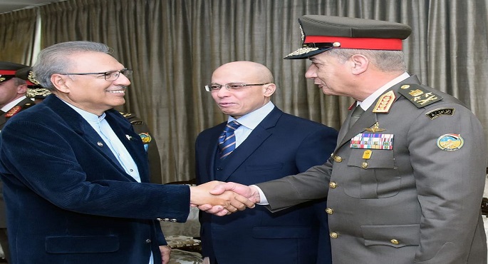 بالفيديو والصور .. وزير الدفاع يعود إلى القاهرة بعد زيارة رسمية لجمهورية باكستان
