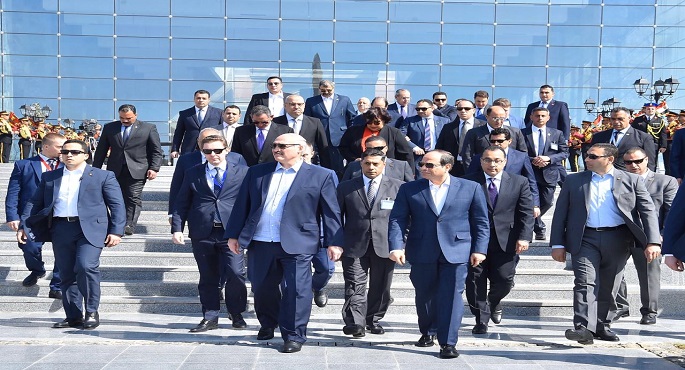 بالصور.. الرئيس السيسي يصطحب رئيس بيلاروسيا في جولة تفقدية بالعاصمة الإدارية الجديدة