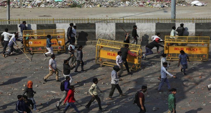 5 قتلى و90 مصابا في أحداث العنف في نيودلهي