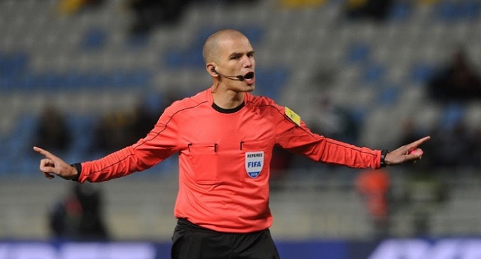 الكاف يختار الجنوب أفريقي فيكتور جوميز لمباراة السوبر بين الزمالك والترجي