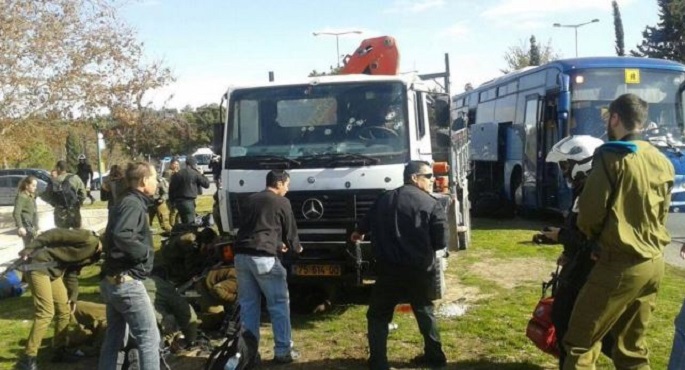 وسائل إعلام إسرائيلية: إصابة 14 شخصا إثر عملية دهس في محطة الحافلات بالقدس