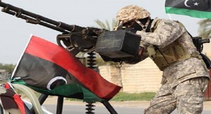 الجيش الليبي يستهدف سفينة تركية محملة بالاسلحة في ميناء طرابلس البحري