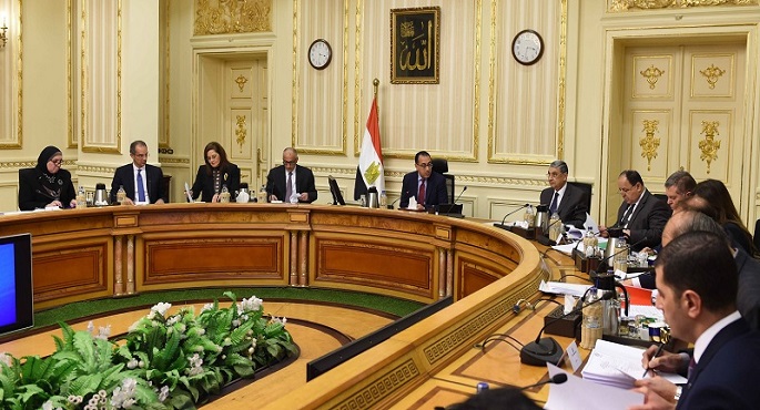 بالفيديو والصور.. في اجتماع اللجنة الاقتصادية.. مدبولي يتابع تنفيذ تكليفات الرئيس بحل مشكلات المصانع المتعثرة