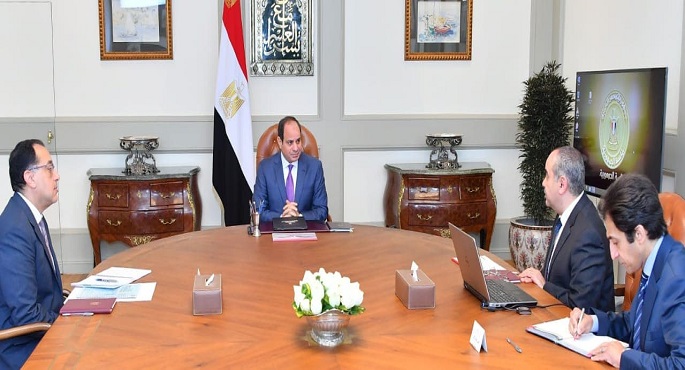 الرئيس السيسي يوجه بتكثيف جهود النهوض بقطاع الطيران المدني وجميع شركاته
