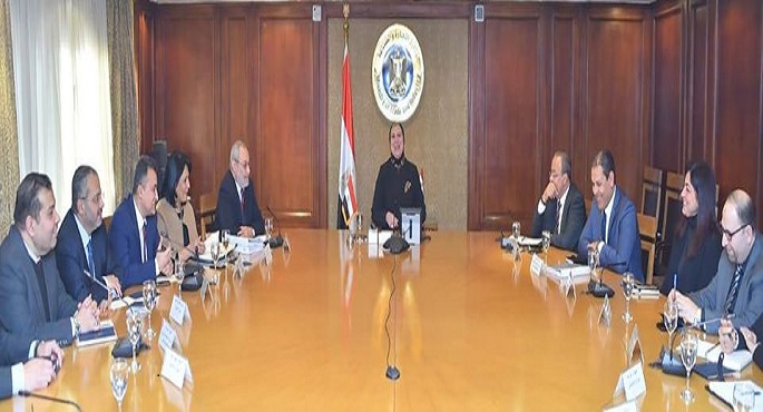 نيفين جامع: نسعى لتعزيز دور مركز تحديث الصناعة ككيان مؤسسي يساهم في الارتقاء بالصناعة المصرية